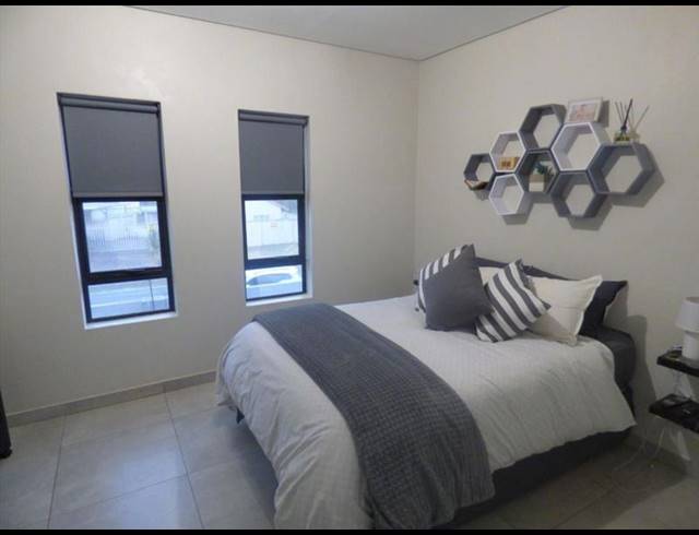 2 BEDROOM APARTMENT FOR SALE IN RAVENSWOOD